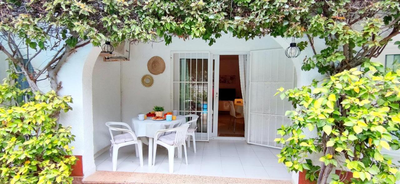 Apartamento Oasis Beach Денія Екстер'єр фото